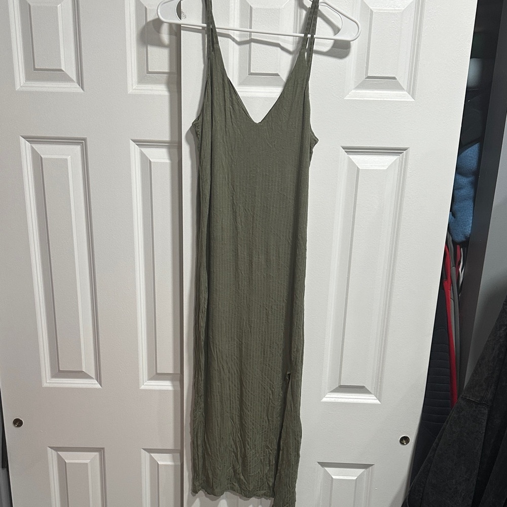 Olive Green Sleeveless Maxi Dress